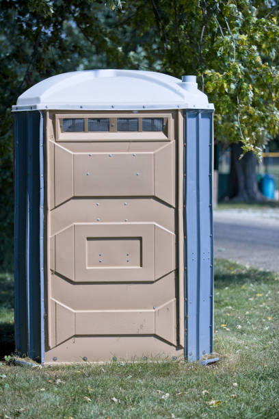 Best Portable bathroom rental  in Saltville, VA